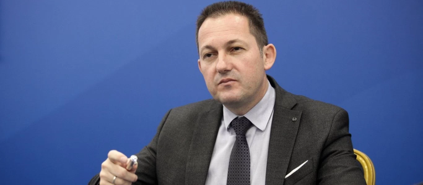 Στ.Πέτσας: «Στόχος μας είναι η μεταφορά 20.000 αλλοδαπών από τα νησιά του Αιγαίου στην ενδοχώρα»